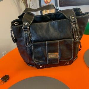 Kenneth Cole Reaction Black Tote with Front Pocket Unisex bag